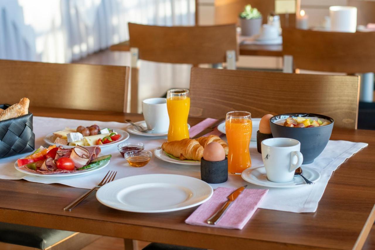 Vitalhotel Quellengarten - Bed & Breakfast Lingenau Ngoại thất bức ảnh